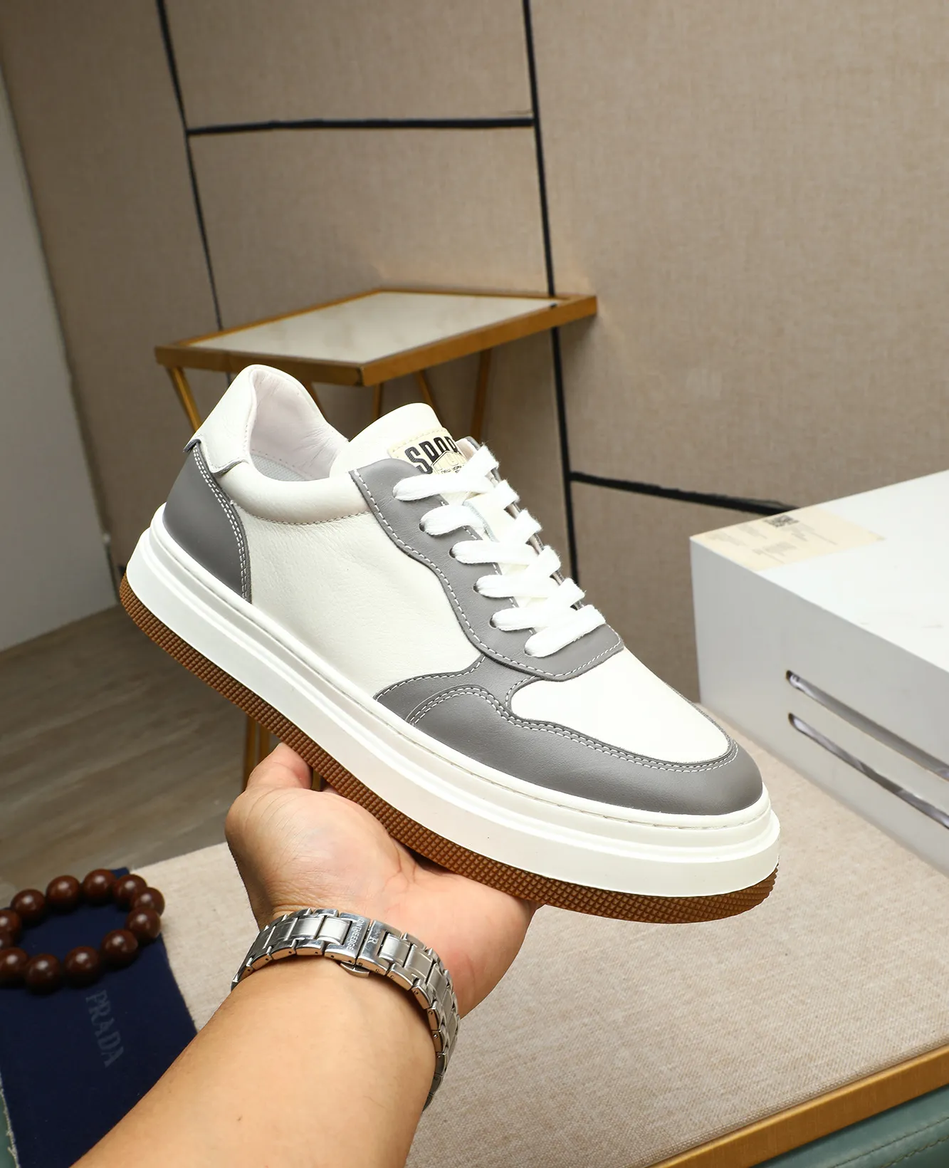 Men's men's shoes 💰440 high-end version. PRADA (Prada) men's casual style, compare the quality at the counter 🧚🏿♂️Imported cowhide fabric 🐎Water-dyed comfortable and soft cowhide lining for feet 🐂Genuine leather outsole with label 🎉 Size 38-44. Can be customized for 45💥🏆